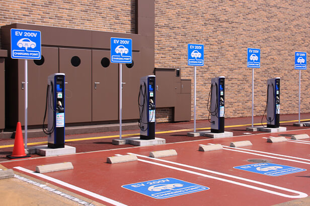 EV（電気自動車）用充電器の利用シーン